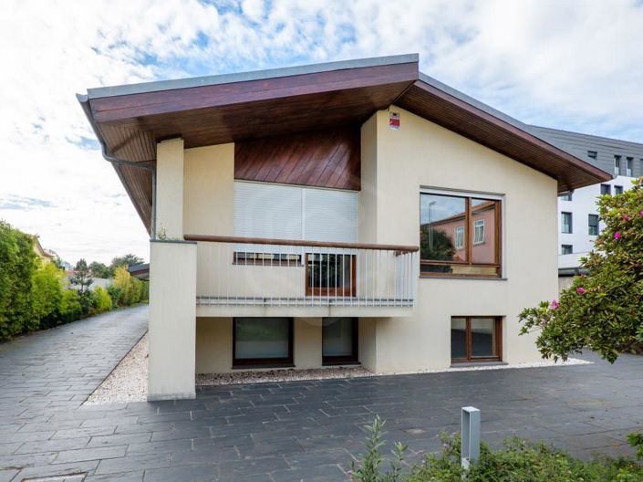 Image No.27-4 Bed House for sale