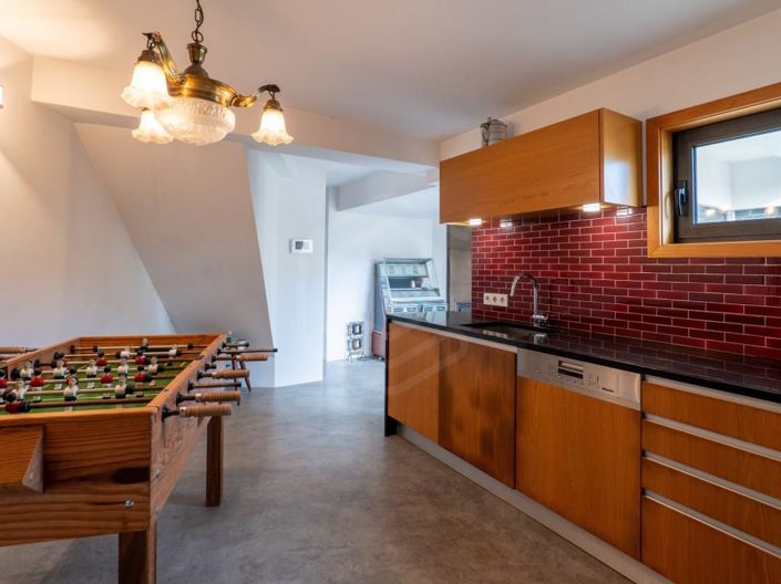 Image No.34-4 Bed House for sale