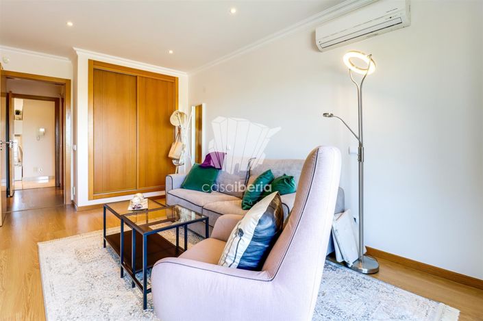 Image No.27-2 Bed Apartment for sale