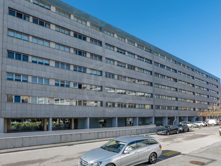 Image No.29-4 Bed Apartment for sale