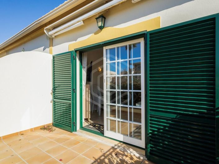 Image No.23-2 Bed Apartment for sale