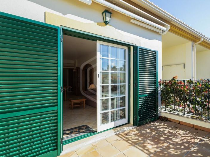 Image No.24-2 Bed Apartment for sale