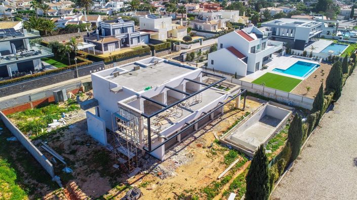 Image No.26-4 Bed House for sale
