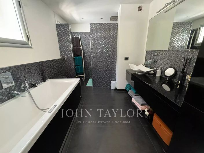 Image No.10-Maison de 4 chambres à vendre à Roquebrune-Cap-Martin