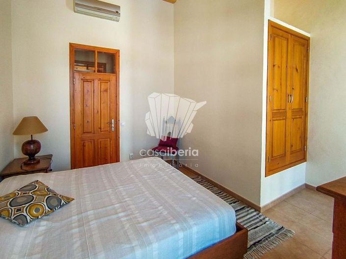 Image No.11-3 Bed House for sale