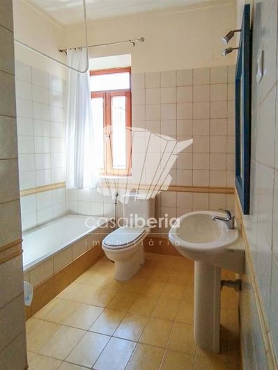 Image No.13-3 Bed House for sale