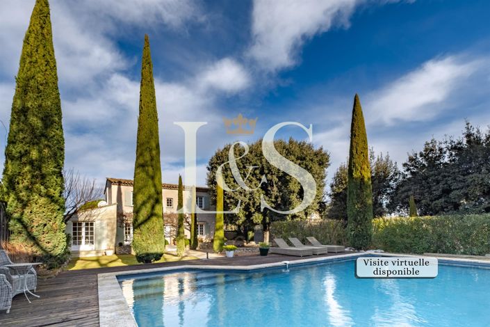 Image No.1-5 Bed House for sale