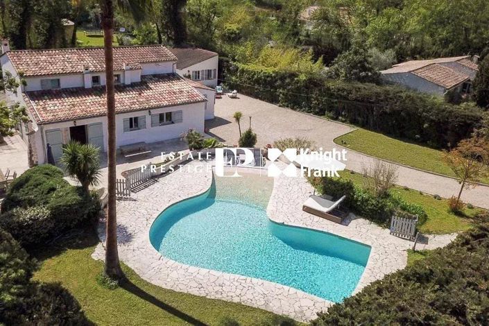 Image No.1-5 Bed House for sale