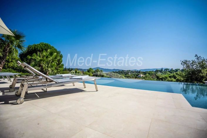 Image No.1-5 Bed House for sale