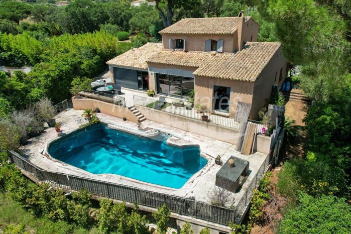 Image No.1-Maison de 4 chambres à vendre à Grimaud