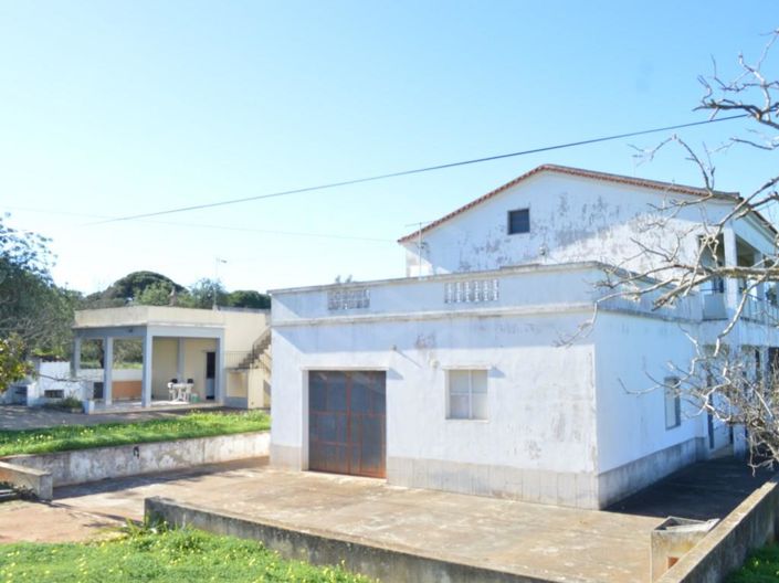 Image No.1-4 Bed House for sale