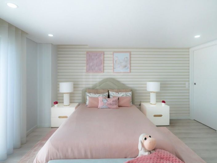 Image No.20-2 Bed House for sale