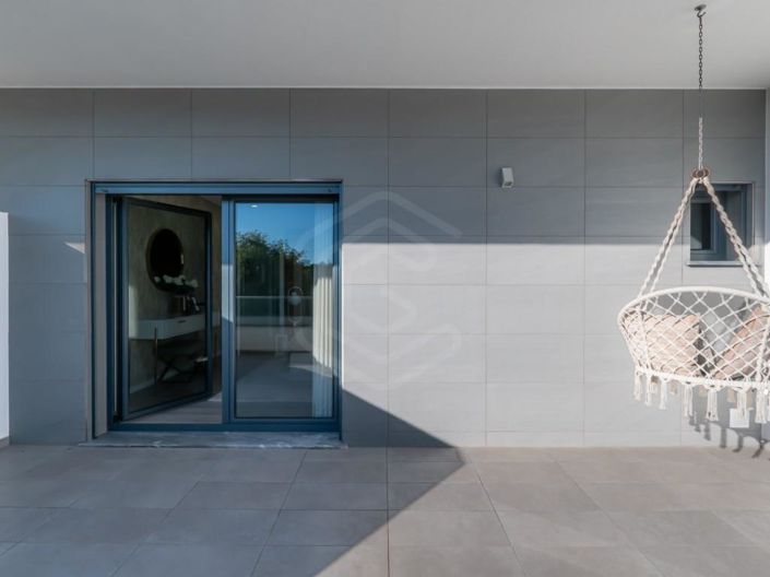 Image No.22-2 Bed House for sale