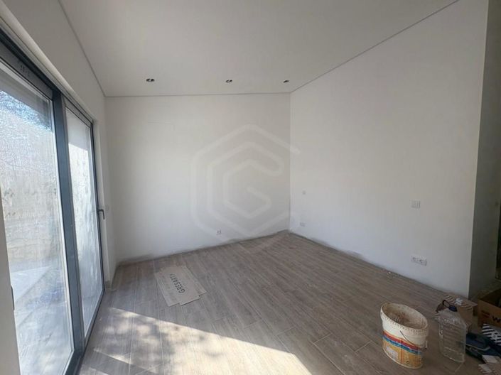 Image No.14-3 Bed House for sale