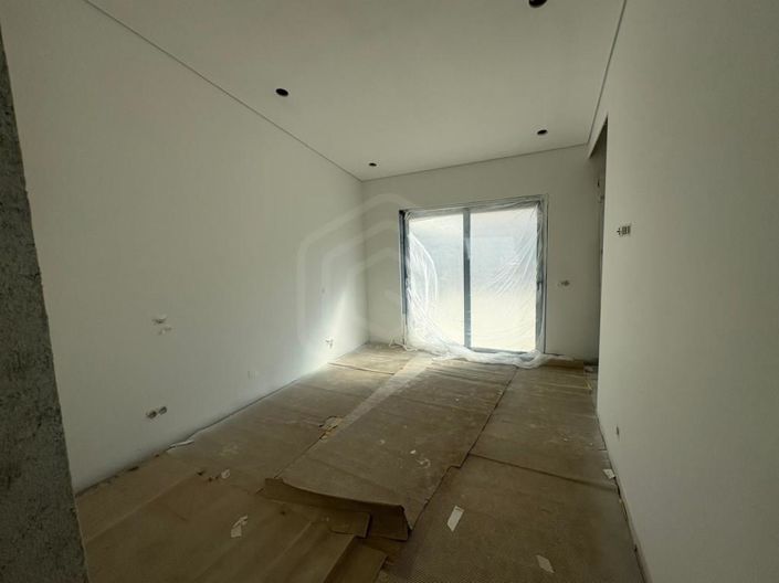 Image No.18-3 Bed House for sale