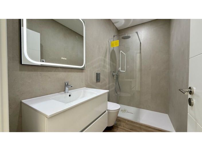 Image No.26-3 Bed House for sale