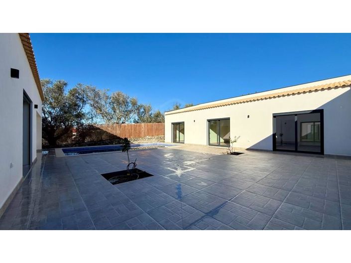 Image No.32-3 Bed House for sale