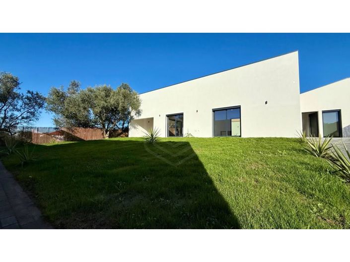 Image No.36-3 Bed House for sale