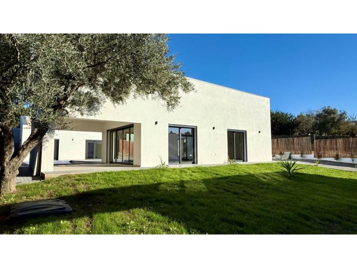 Image No.39-3 Bed House for sale