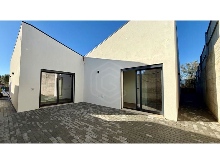 Image No.47-3 Bed House for sale