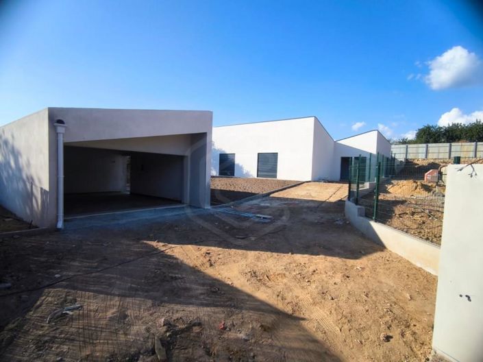 Image No.6-3 Bed House for sale