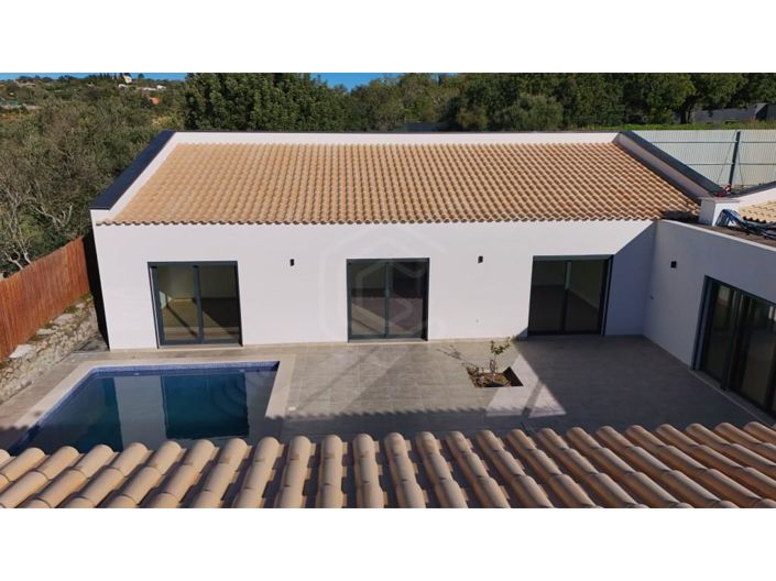 Image No.7-3 Bed House for sale