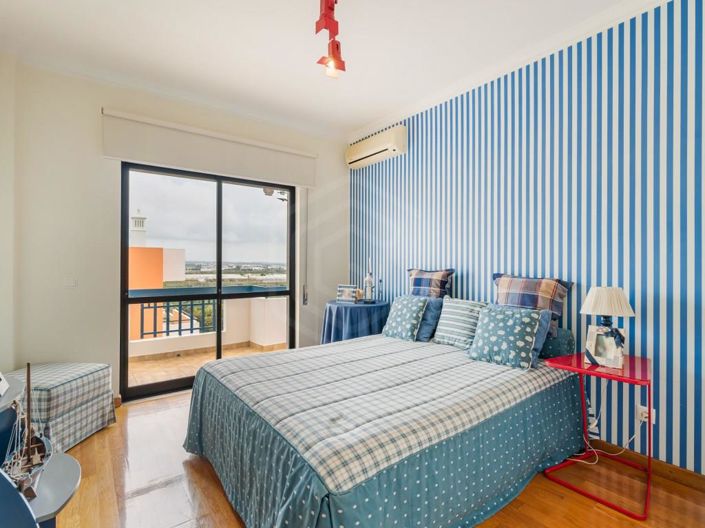 Image No.13-5 Bed Apartment for sale