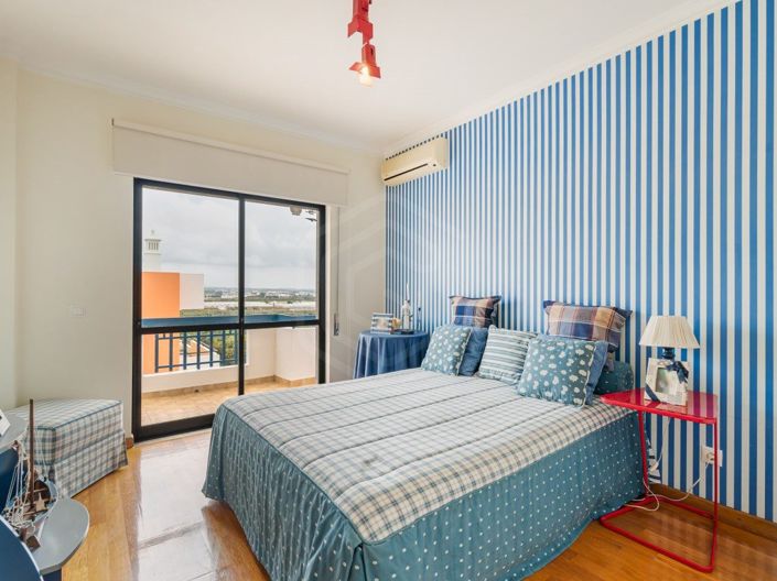 Image No.13-5 Bed Apartment for sale
