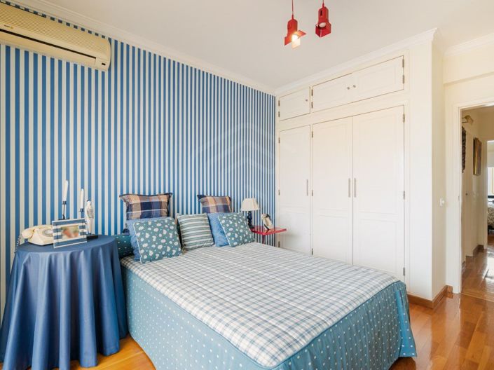 Image No.15-5 Bed Apartment for sale
