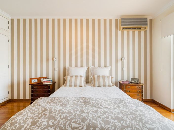 Image No.17-5 Bed Apartment for sale
