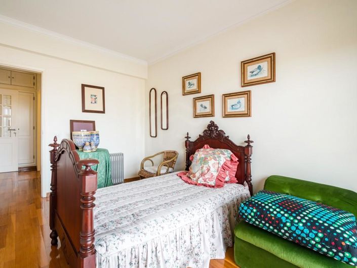 Image No.20-5 Bed Apartment for sale