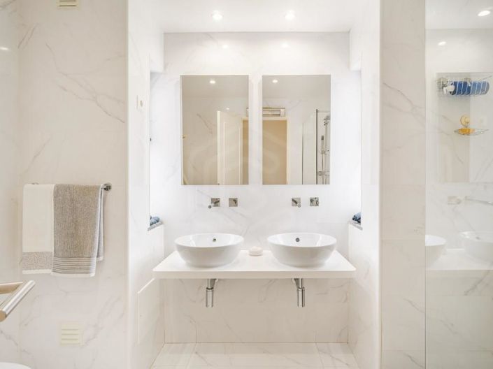 Image No.22-5 Bed Apartment for sale