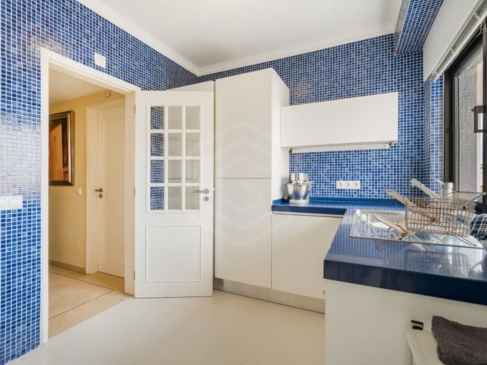 Image No.9-5 Bed Apartment for sale