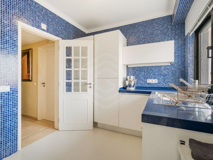 Image No.9-5 Bed Apartment for sale