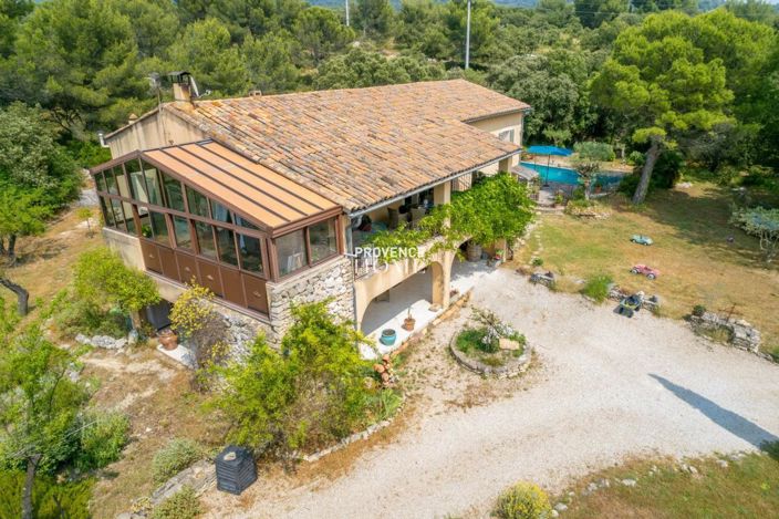 Image No.1-6 Bed House for sale