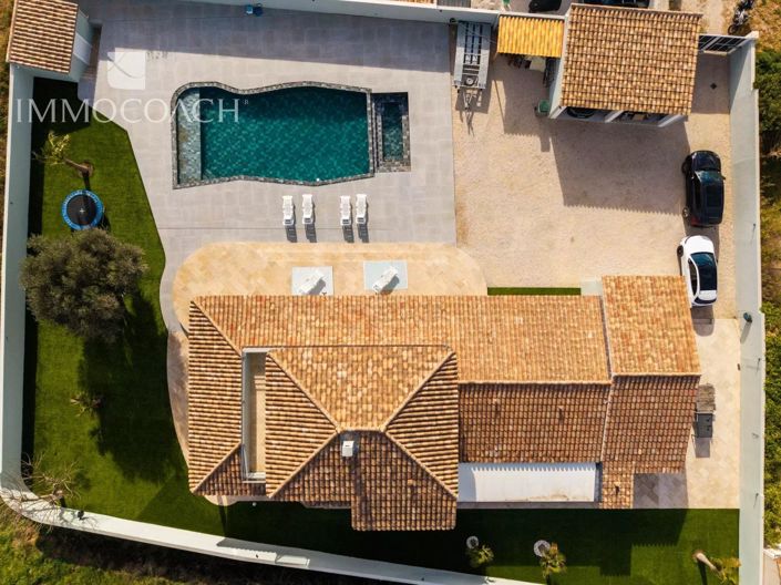 Image No.1-6 Bed House for sale