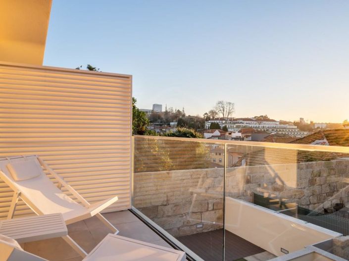 Image No.32-2 Bed Apartment for sale