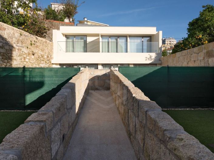 Image No.18-1 Bed Apartment for sale