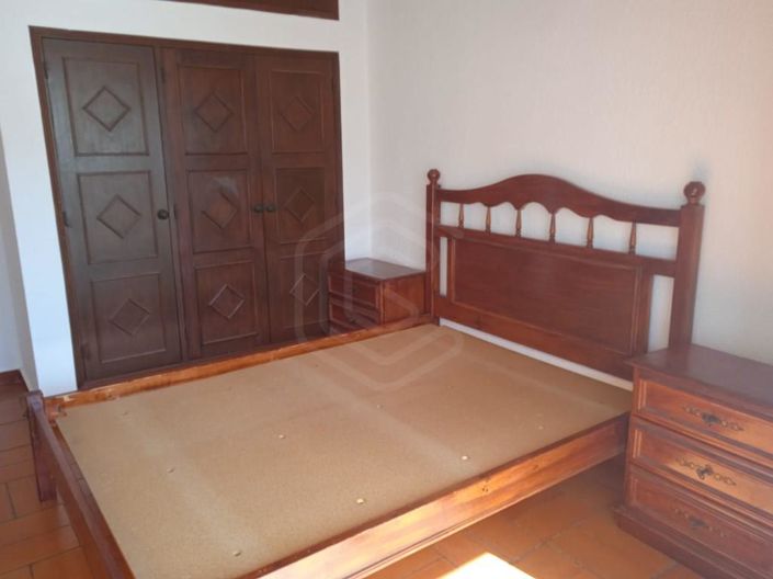 Image No.12-2 Bed House for sale