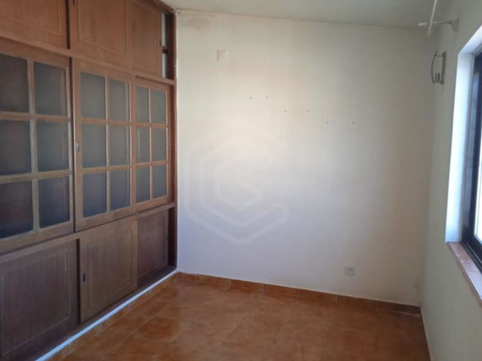 Image No.13-2 Bed House for sale