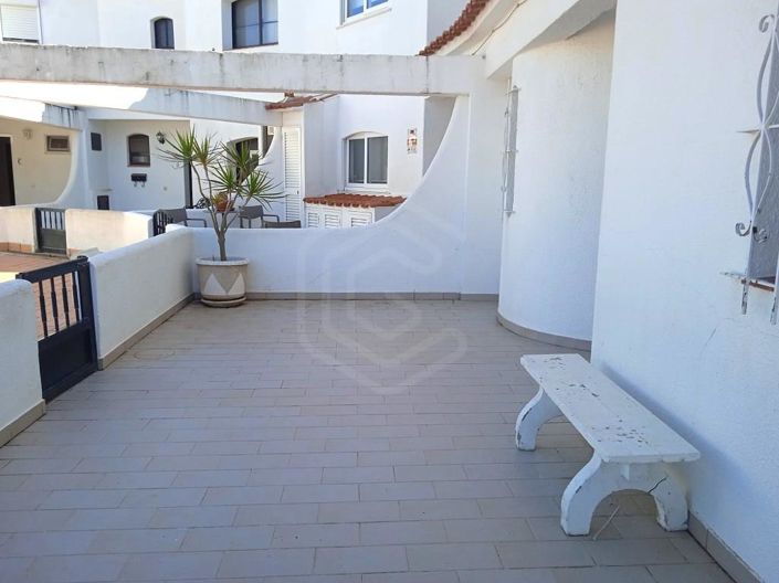 Image No.2-2 Bed House for sale