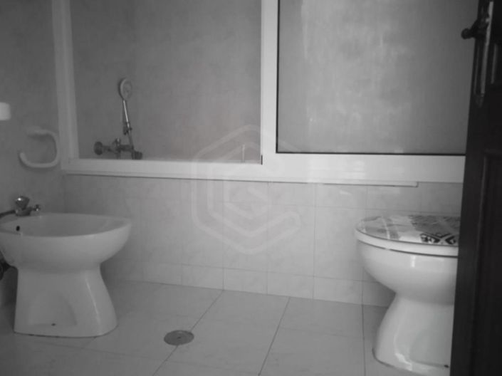 Image No.21-2 Bed House for sale