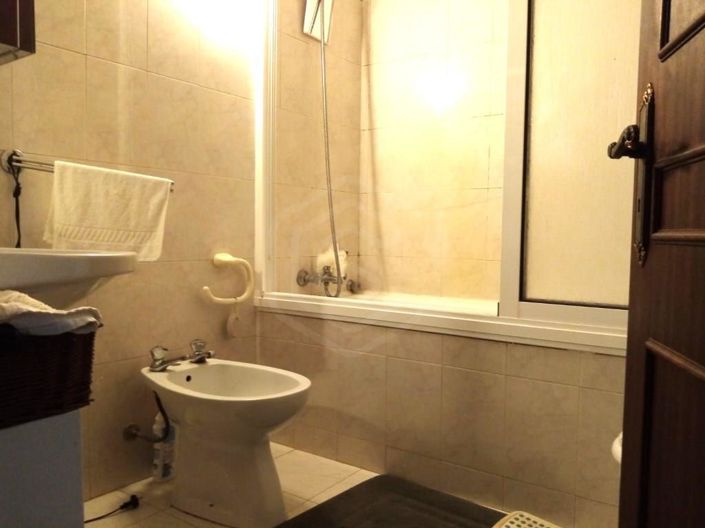 Image No.25-2 Bed House for sale