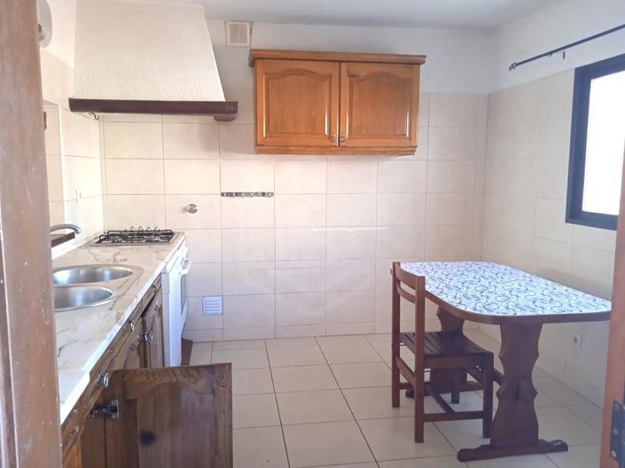 Image No.8-2 Bed House for sale