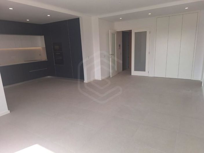 Image No.24-3 Bed Apartment for sale