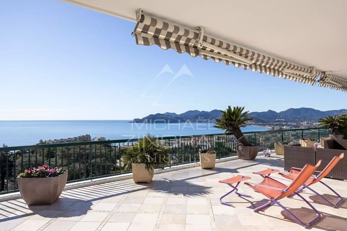 Image No.1-4 Bed Apartment for sale