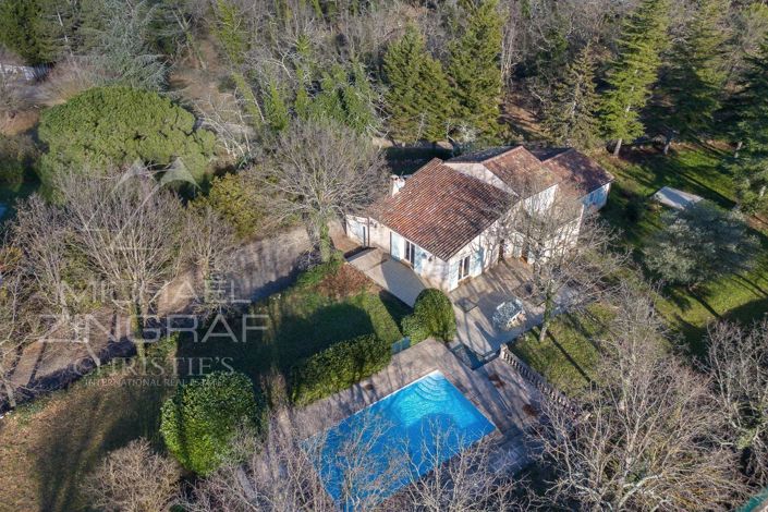 Image No.1-4 Bed House for sale