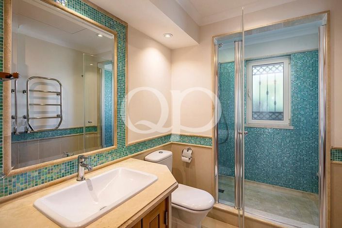 Image No.11-2 Bed House for sale