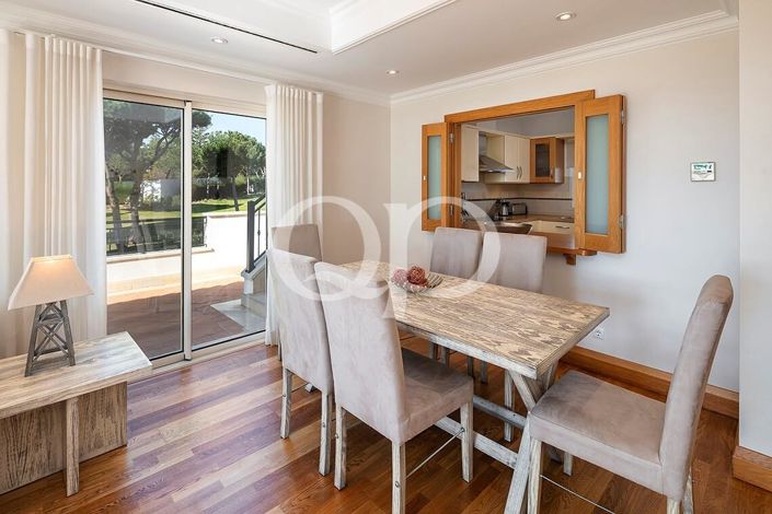 Image No.6-2 Bed House for sale