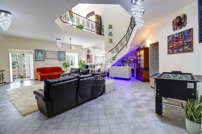 Image No.28-5 Bed House for sale